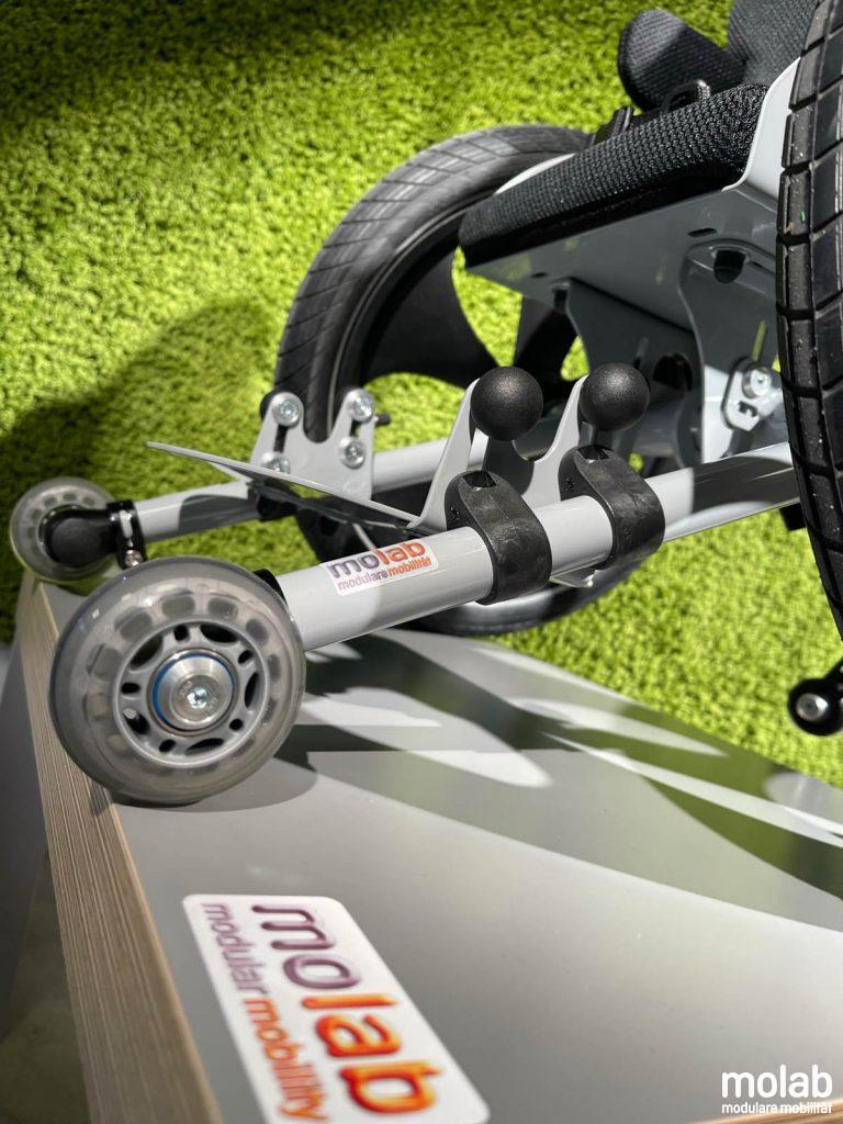 Vorderrollen des molab Nano Rollstuhles im Detail.
