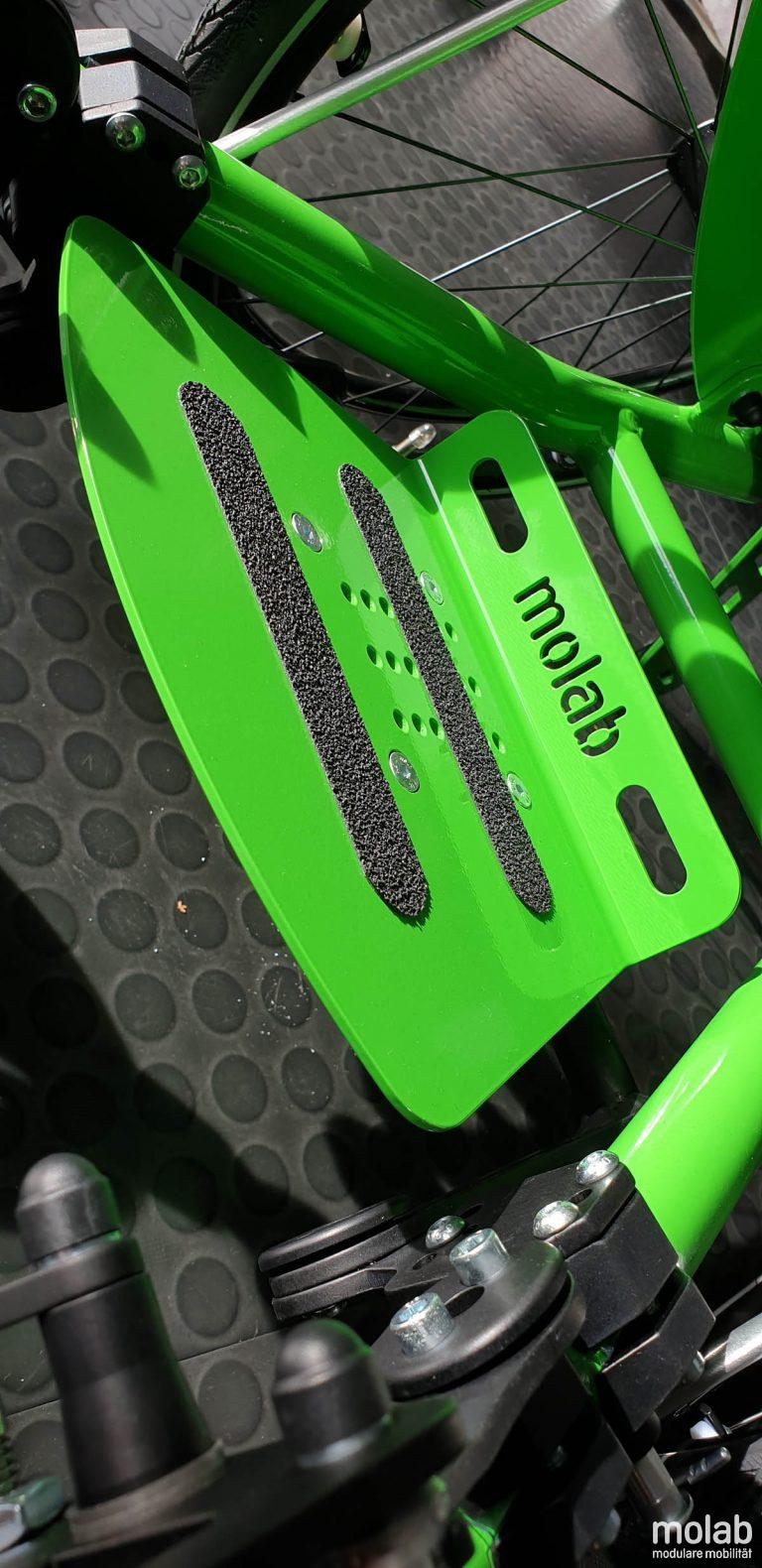 Fussbrett molab SMART Rollstuhl molab Logo Laser.